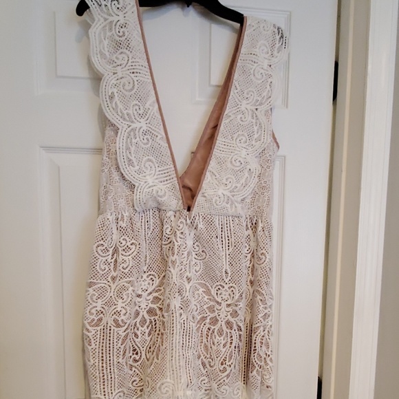 SUGAR+LIPS NEW WOMEN'S WHITE LAYERED LACE  ROMPER - Picture 6 of 6